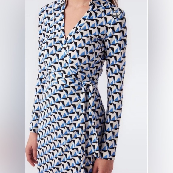 DVF New Jeanne Two Jersey Silk Wrap Dress in Akita Signature Blue Size XXS - Picture 2 of 13